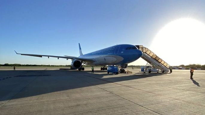 Aterrizó en Moscú el tercer vuelo que traerá una nueva partida de vacunas