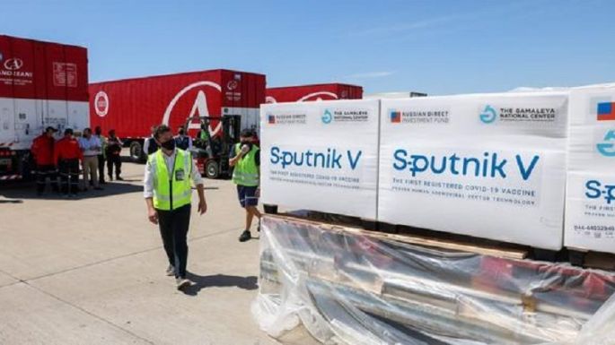 Cuarto vuelo de Aerolíneas a Moscú a buscar 400 mil nuevas dosis de la vacuna Sputnik V