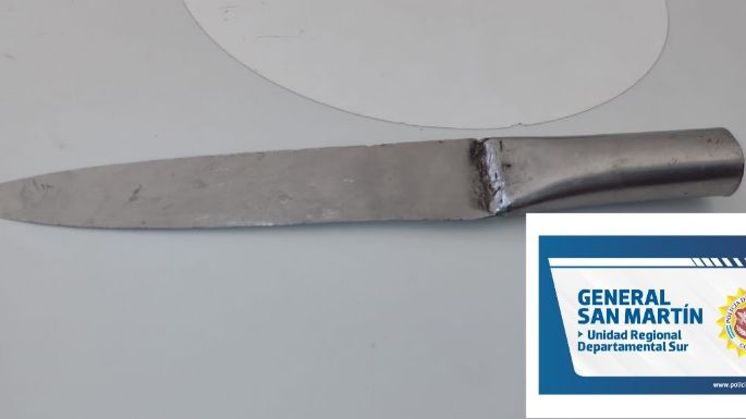 Un menor de edad intentó robar un comercio y amenazó con un cuchillo a su dueño