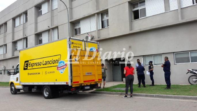 [AHORA] Llegó la nueva tanda de vacunas contra el COVID-19 al Pasteur
