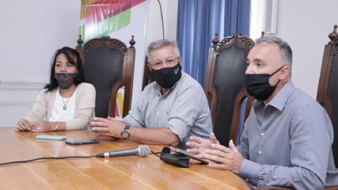 Trotta y Luciana Peker en el Programa Acompañar