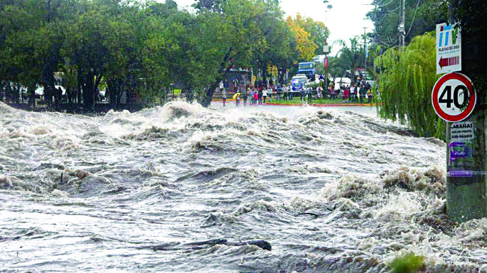 Temporal con ríos crecidos  y evacuaciones preventivas