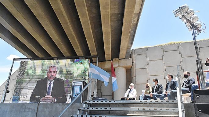Para Fernández, la obra pública es el gran motor de la recuperación económica