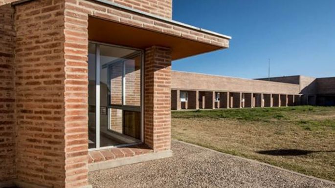 Un hospital cordobés, primero A PURO LADRILLO