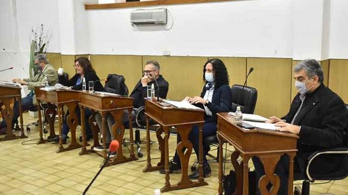Tras la marcha, ediles la acompañaron