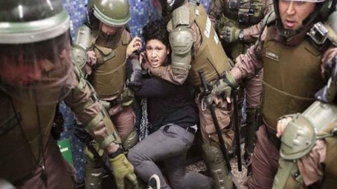 Una mujer muerta y al menos 10 heridos al reprimir la Policía a los mapuches