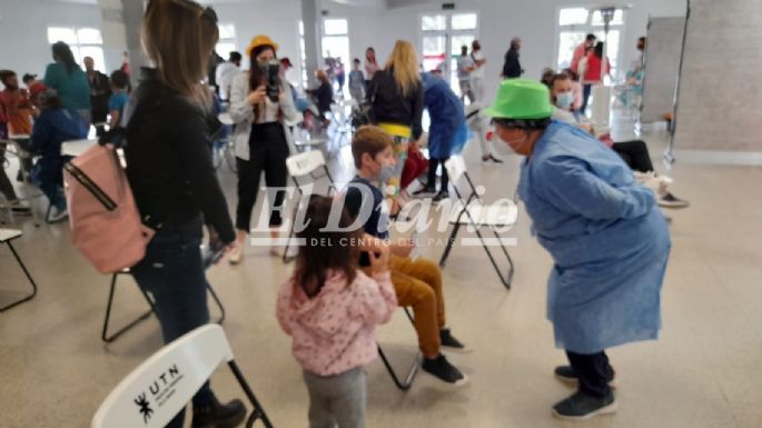 [FOTOS] Villa María comenzó a vacunar contra COVID-19 a los niños