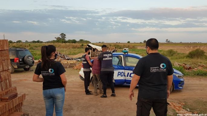 Detuvieron a un hombre en un cortadero de ladrillos