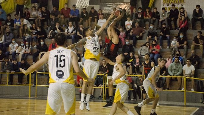 Sparta clasificó a cuartos