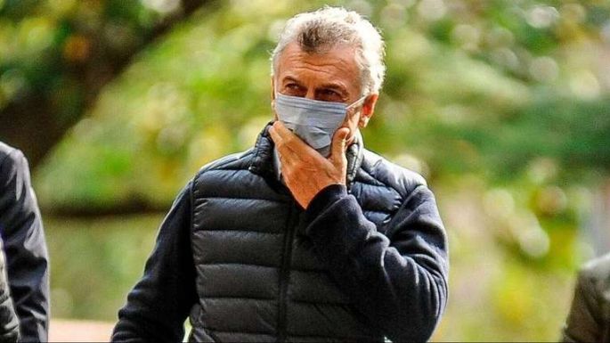 Macri sostuvo su "absoluta inocencia", designó defensor y apeló la prohibición para salir del país