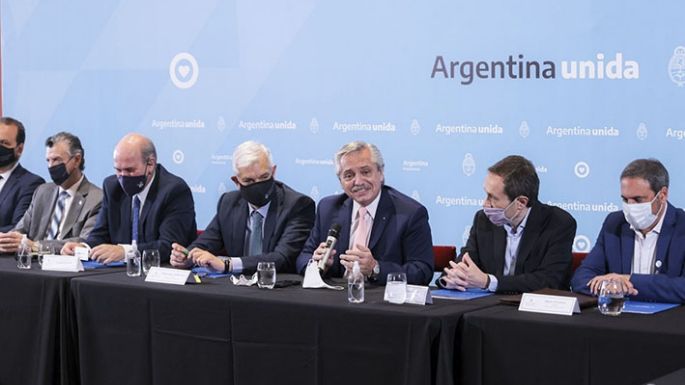 Fernández: "Lograr que los que tienen un plan  tengan empleo es formalizar la Argentina"