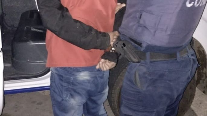 Manejaba como un "loco" y amenazó a policías pero fue detenido