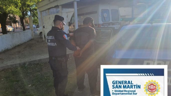 Amenazó a sus vecinos con un rifle de aire comprimido