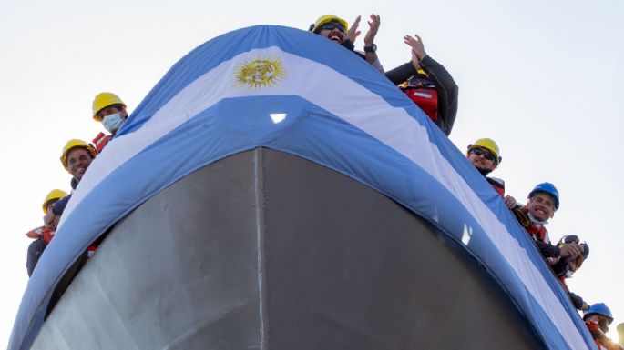 "Es la primera vez en 35 años que se hace un barco para la Armada en el Astillero Río Santiago"