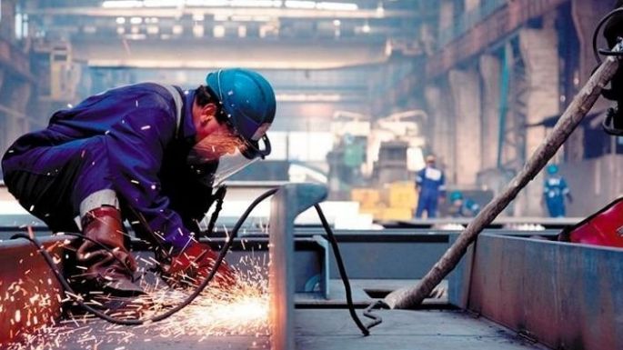 La actividad económica creció un 12,8% interanual en agosto