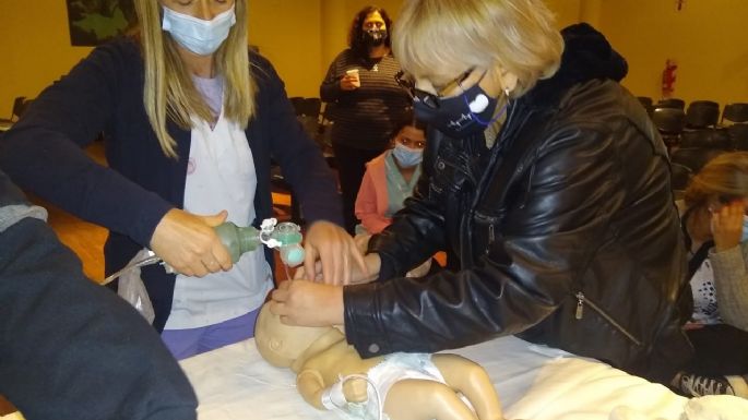 Brindaron capacitación sobre reanimación neonatal a 120 profesionales de la región