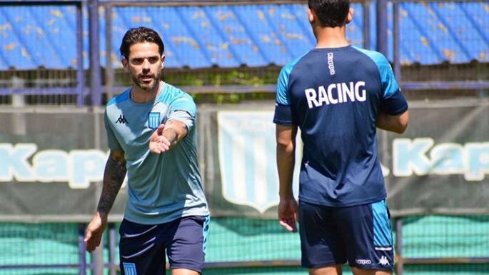 Gago estrena buzo en Arroyito