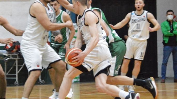 Ameghino pudo festejar en el final