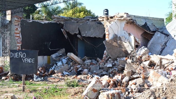 Vecinos preocupados por el estado de un inmueble abandonado