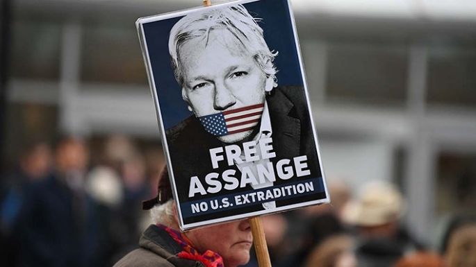 Audiencia por Assange