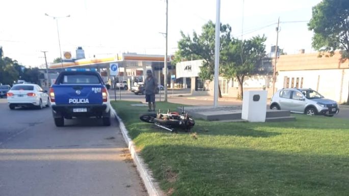 Está grave el motociclista que chocó en el puente Alberdi
