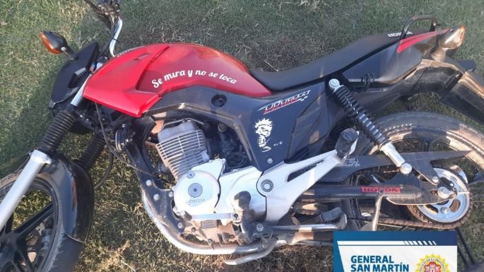 Motociclista y peatón con graves heridas