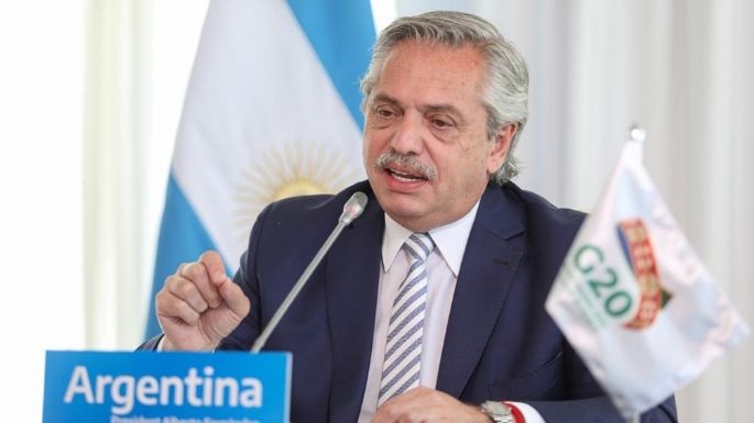 El Presidente arribó a Roma para participar de la cumbre de líderes del G20