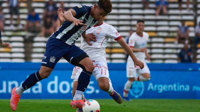 Talleres volvió al triunfo, derrotó a Huracán en el Kempes y continúa como único escolta de River