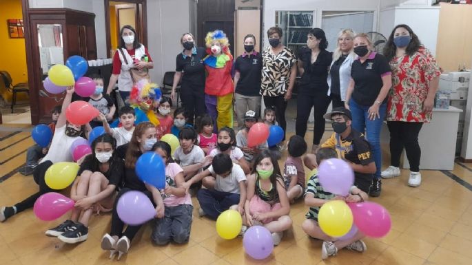 Derecho a la identidad: Niños y niñas de la ciudad visitaron el Registro Civil