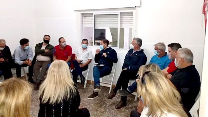 Referentes provinciales de la fuerza que lidera Viqueira, reunidos con Gill