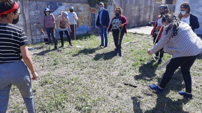 Entregaron herramientas a mujeres que realizan el curso Auxiliar en Viverismo y Horticultura