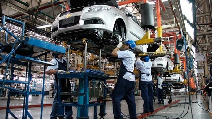 La producción de autos creció 13,5% mensual en septiembre