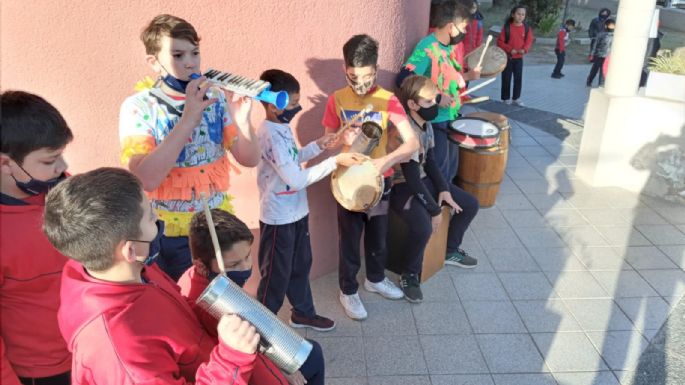Niños de la Escuela Bianco concientizan sobre la vacunación contra el coronavirus