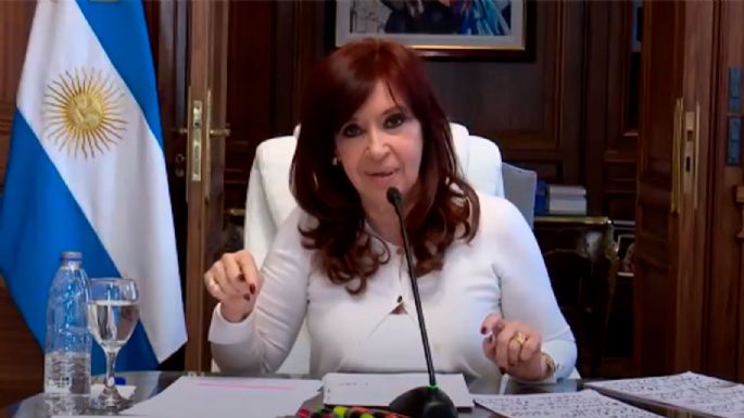 CFK continúa internada