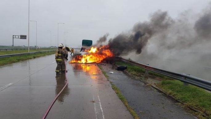 Terrible accidente sobre la autopista Córdoba- Rosario
