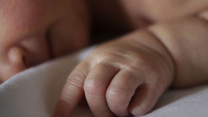 Una bebé murió asfixiada mientras dormía