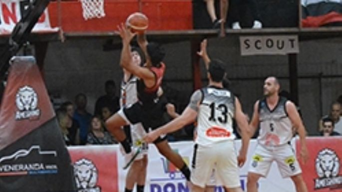 Hubo festejos de Ameghino e Independiente