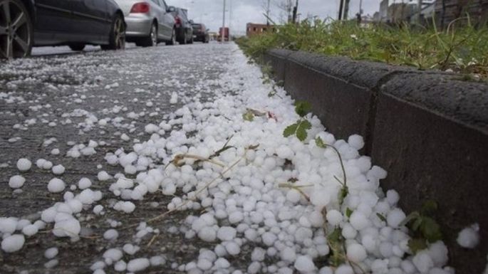 Emiten alerta por tormentas y posible caída de granizo