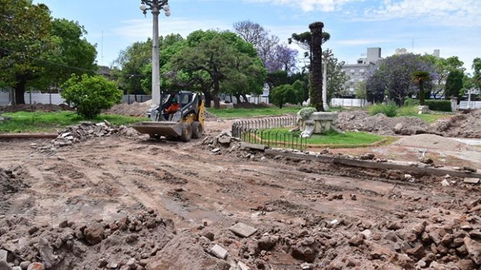 Avanza la restauración de la Plaza Centenario