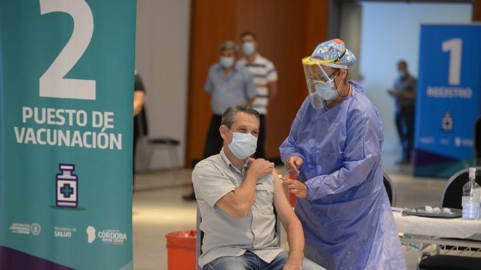 Inicia la colocación de una nueva dosis de la vacuna contra COVID-19