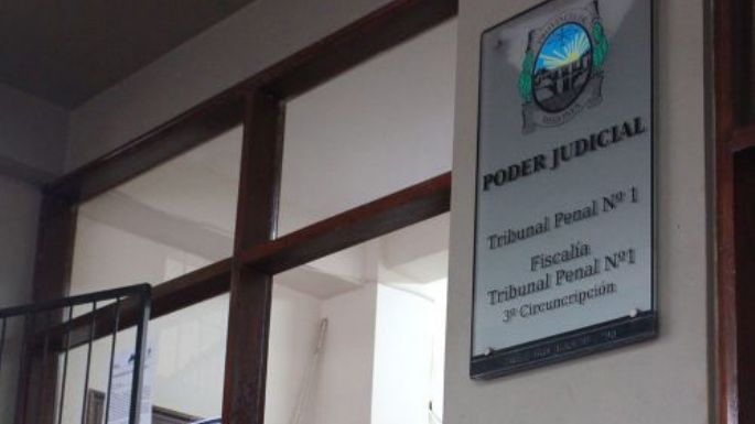Trece de prisión por abusar sexualmente de sus dos hijastras