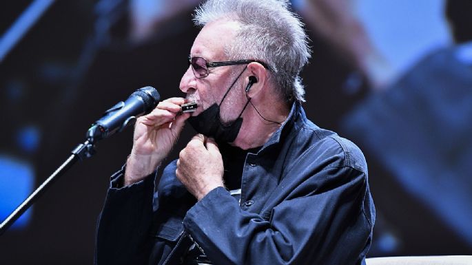 Una docena de clásicos de León Gieco en 90 minutos de cumpleaños