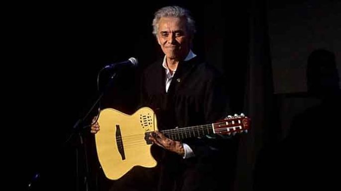 “Volver a cantar es... volver a vivir”
