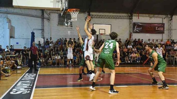 Banda Norte venció a Sparta en el primero