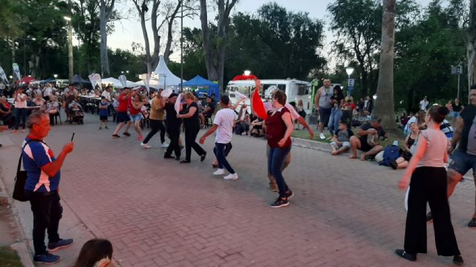 Sabor, baile y humor en la Fiesta de la Comida al Disco