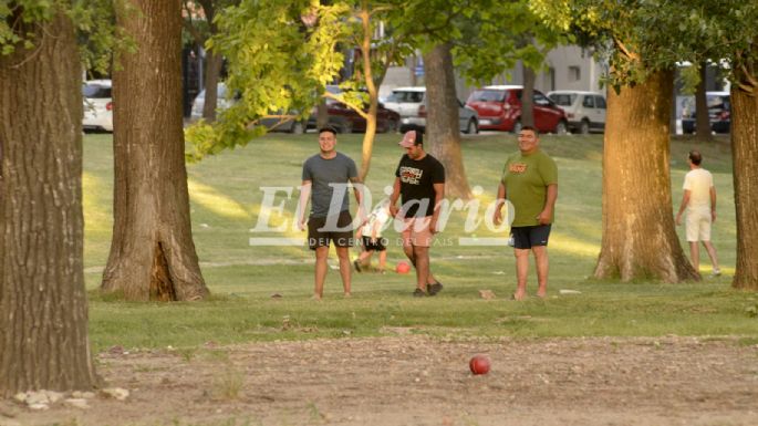 [FOTOS] Con un feriado a puro calor, la Costanera fue la protagonista