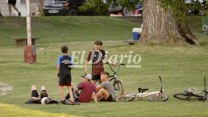 [FOTOS] Con un feriado a puro calor, la Costanera fue la protagonista