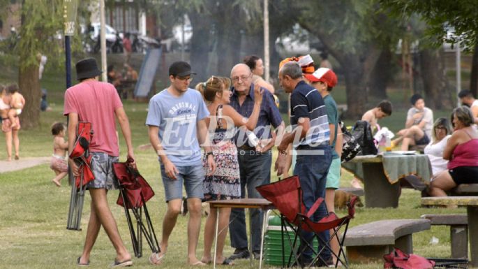 [FOTOS] Con un feriado a puro calor, la Costanera fue la protagonista