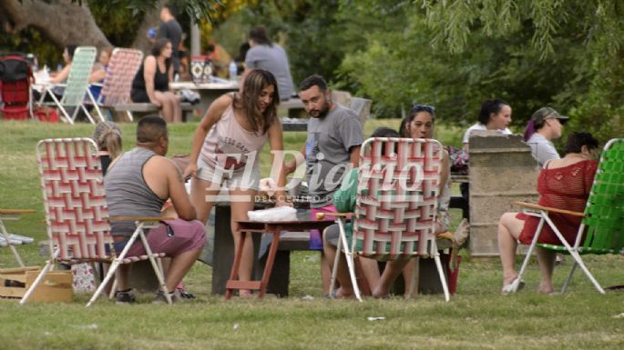 [FOTOS] Con un feriado a puro calor, la Costanera fue la protagonista