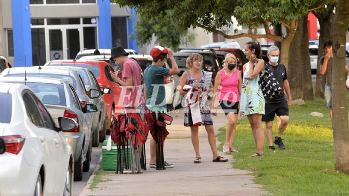 [FOTOS] Con un feriado a puro calor, la Costanera fue la protagonista